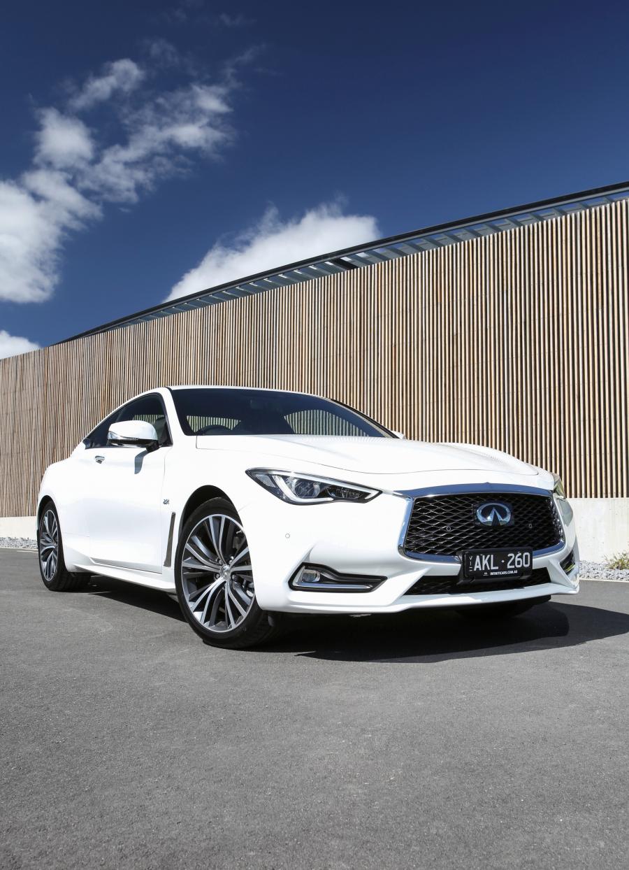  Infiniti Q60 2.0t 2016 года  (AU) (фото 8 из 30)